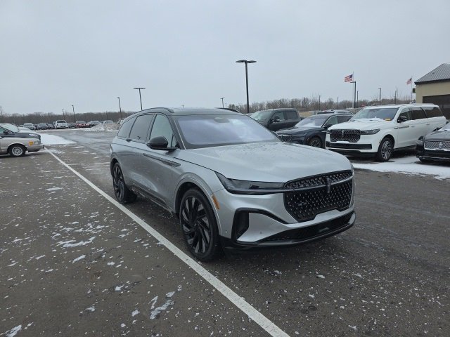 Certified 2024 Lincoln Nautilus Reserve w/ Equipment Group 203A image 3