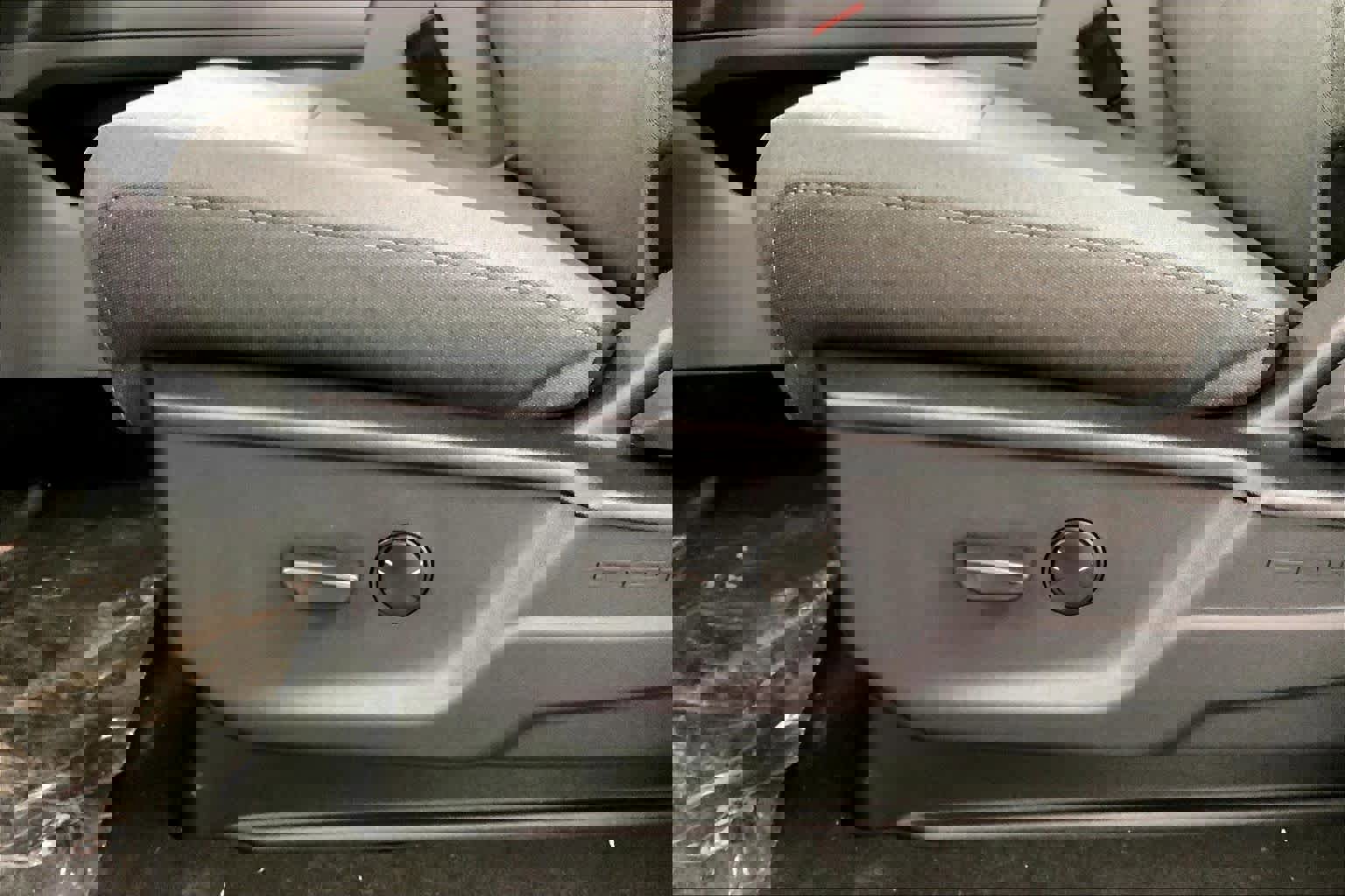 New 2026 Ford F250 XLT w/ FX4 Off-Road Package image 19