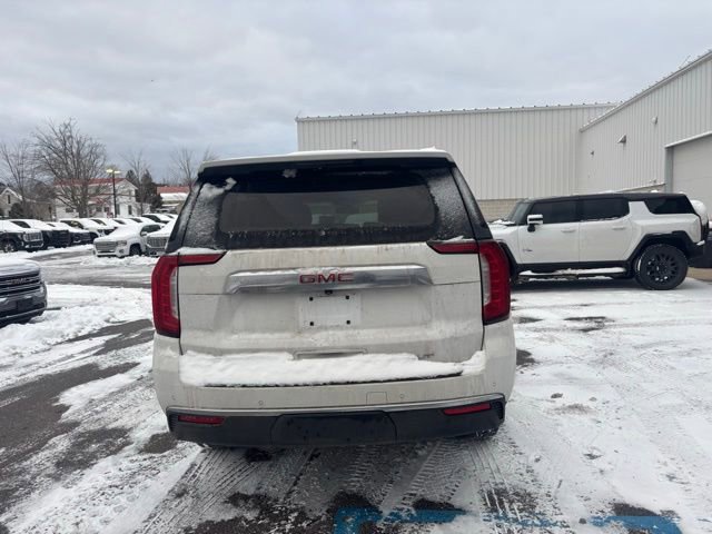 Used 2022 GMC Yukon SLT w/ SLT Premium Package image 6