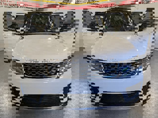 Used 2020 Land Rover Range Rover Sport HSE image 10