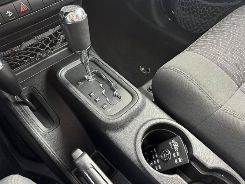 Used 2012 Jeep Wrangler Unlimited Sport AWD/4WD image 28