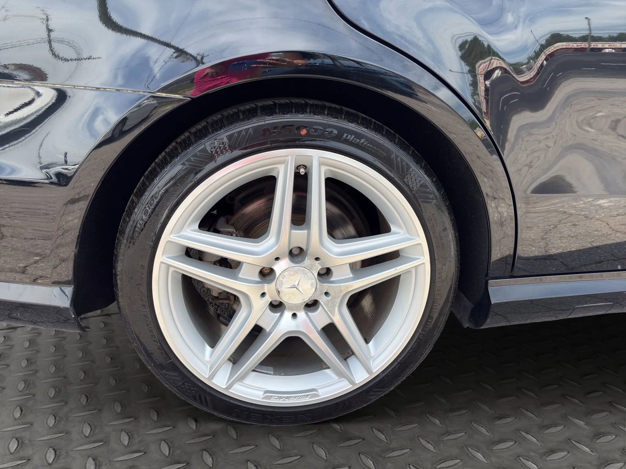 Used 2011 Mercedes-Benz E 350 Sedan image 29