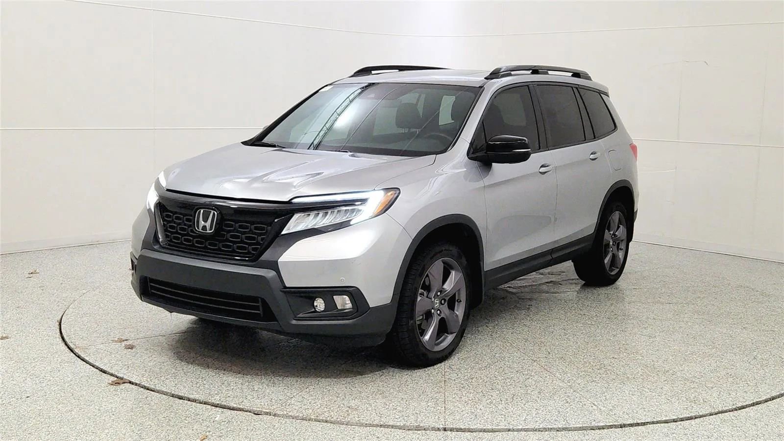 Used 2020 Honda Passport Touring image 3