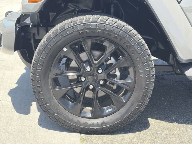 Certified 2023 Jeep Gladiator Overland AWD/4WD image 10
