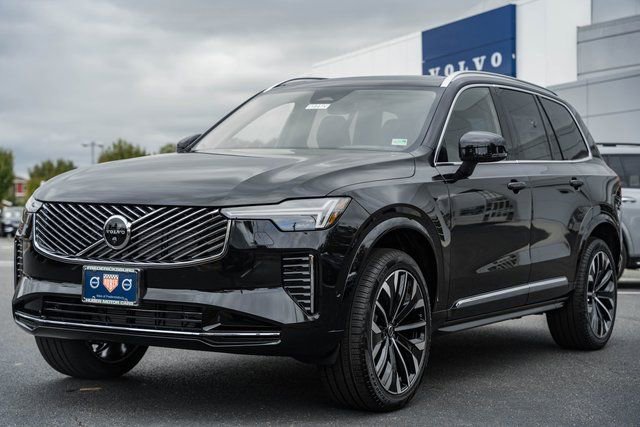 New 2026 Volvo XC90 B6 Ultra w/ Protection Package image 3