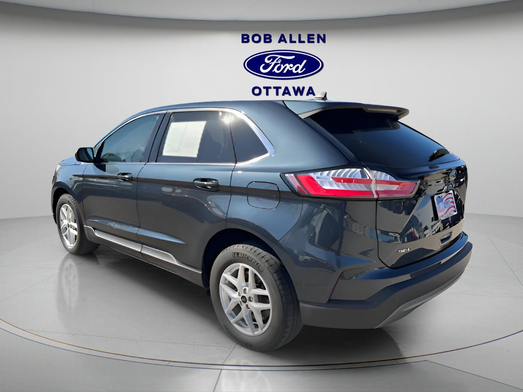 Used 2024 Ford Edge SEL w/ Convenience Package image 4