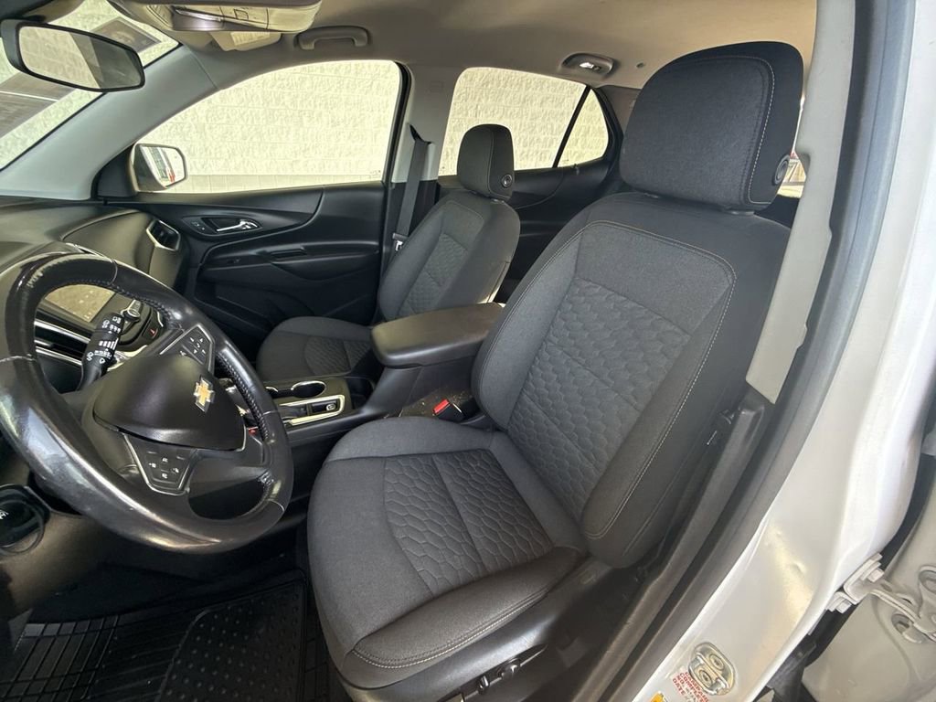 Used 2019 Chevrolet Equinox LT image 18