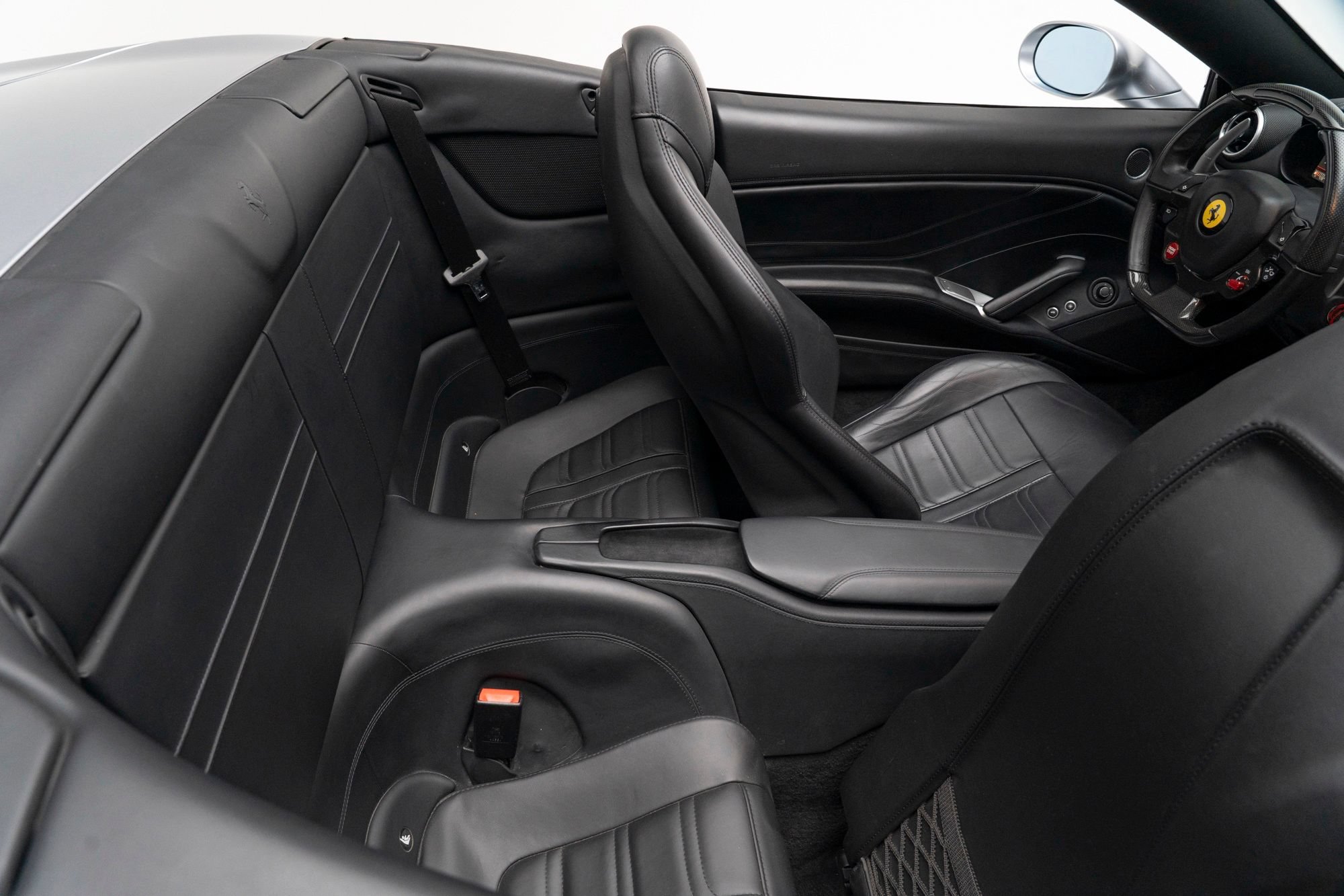 Used 2016 Ferrari California T RWD image 50