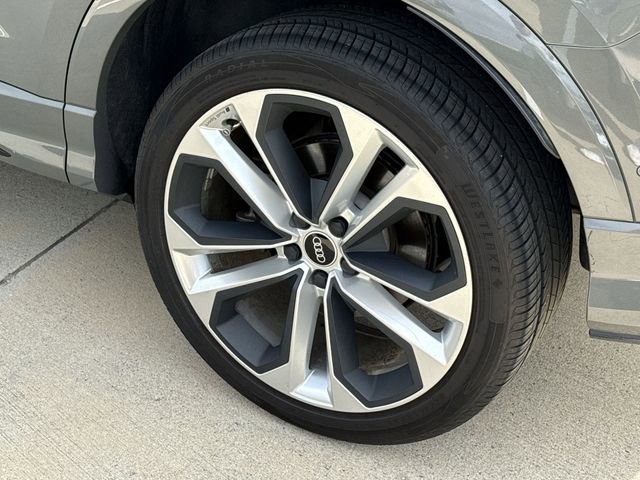Used 2021 Audi Q3 2.0T Premium Plus w/ Premium Plus Package image 12