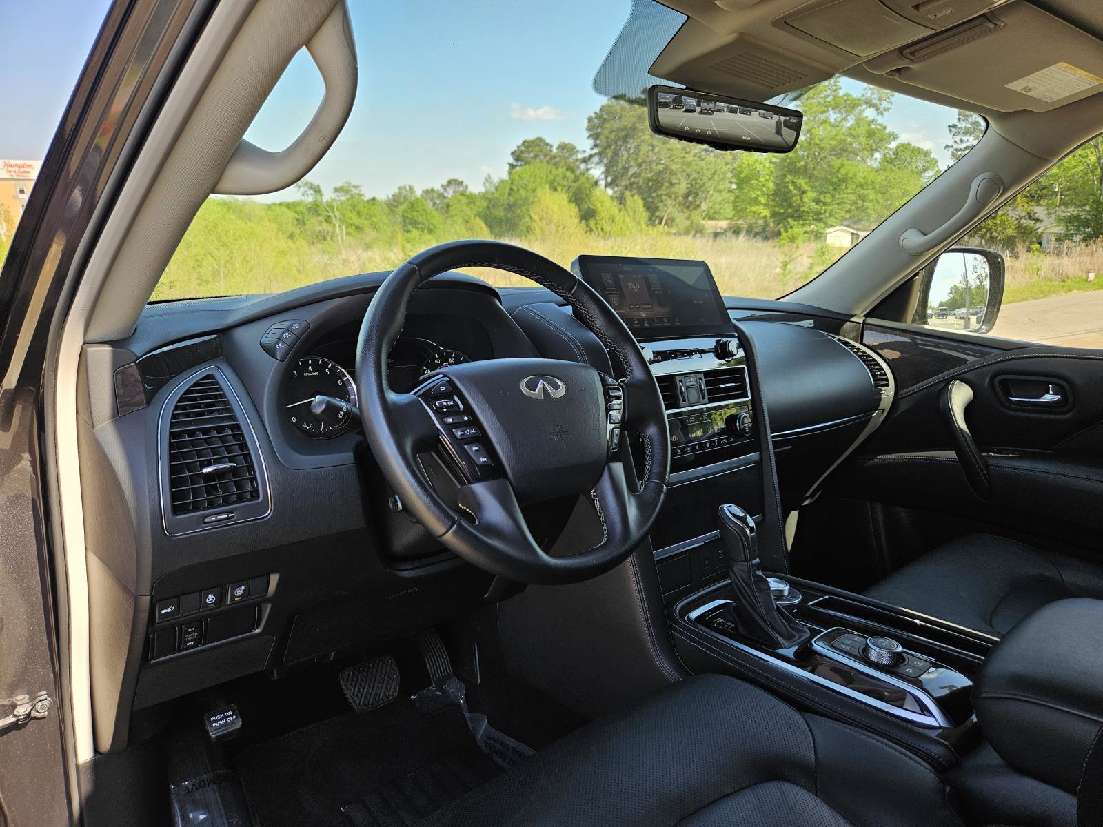 Used 2024 INFINITI QX80 Luxe image 15