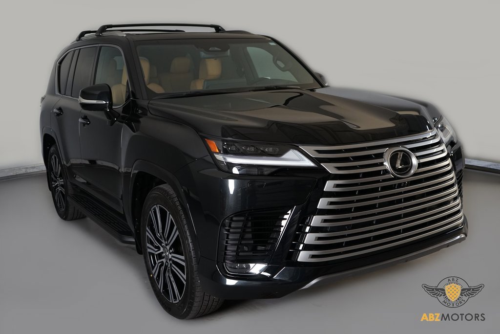 Used 2026 Lexus LX 600 4WD w/ Luxury Package image 2