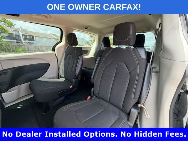 Used 2023 Chrysler Voyager LX FWD image 8