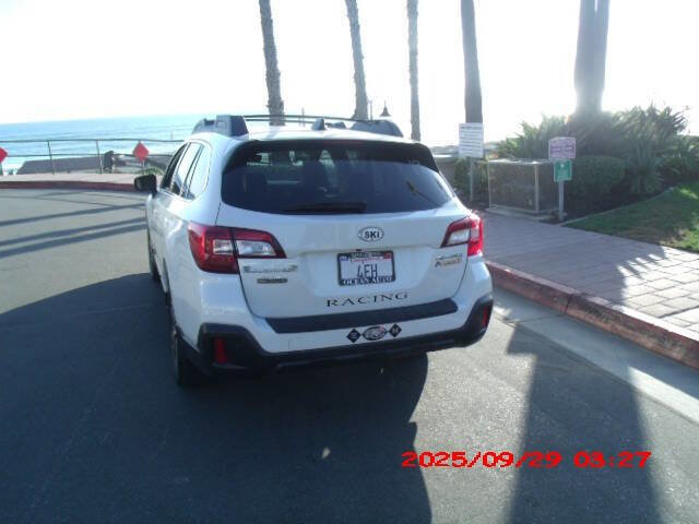 Used 2018 Subaru Outback 2.5i Limited image 21