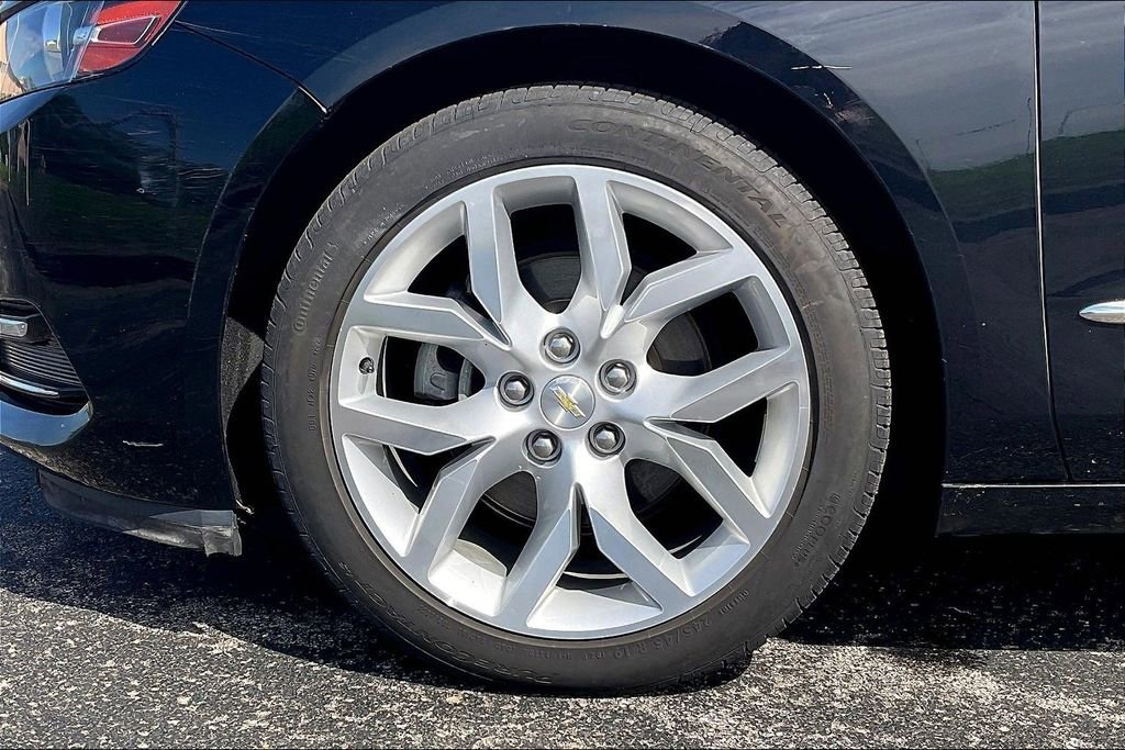 Used 2018 Chevrolet Impala Premier FWD image 14