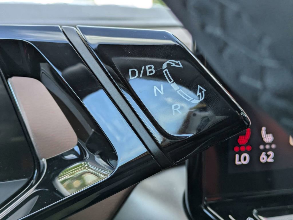 Certified 2023 Volkswagen ID.4 Pro image 36