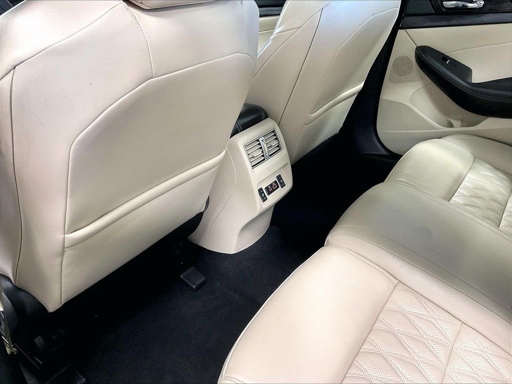 Certified 2023 Nissan Maxima Platinum w/ Sport Mat Group FWD image 28