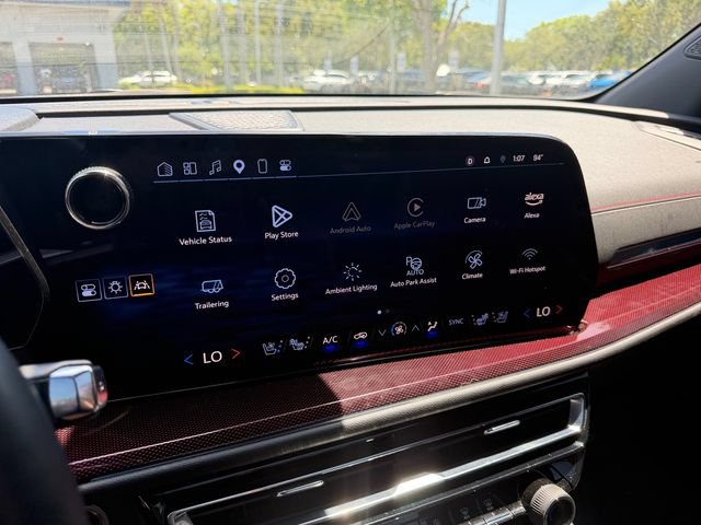 Used 2024 Chevrolet Traverse RS AWD/4WD image 22