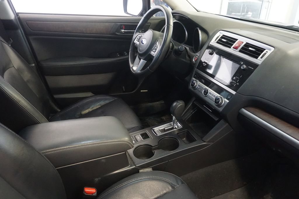 Used 2017 Subaru Outback 3.6R Limited AWD/4WD image 19