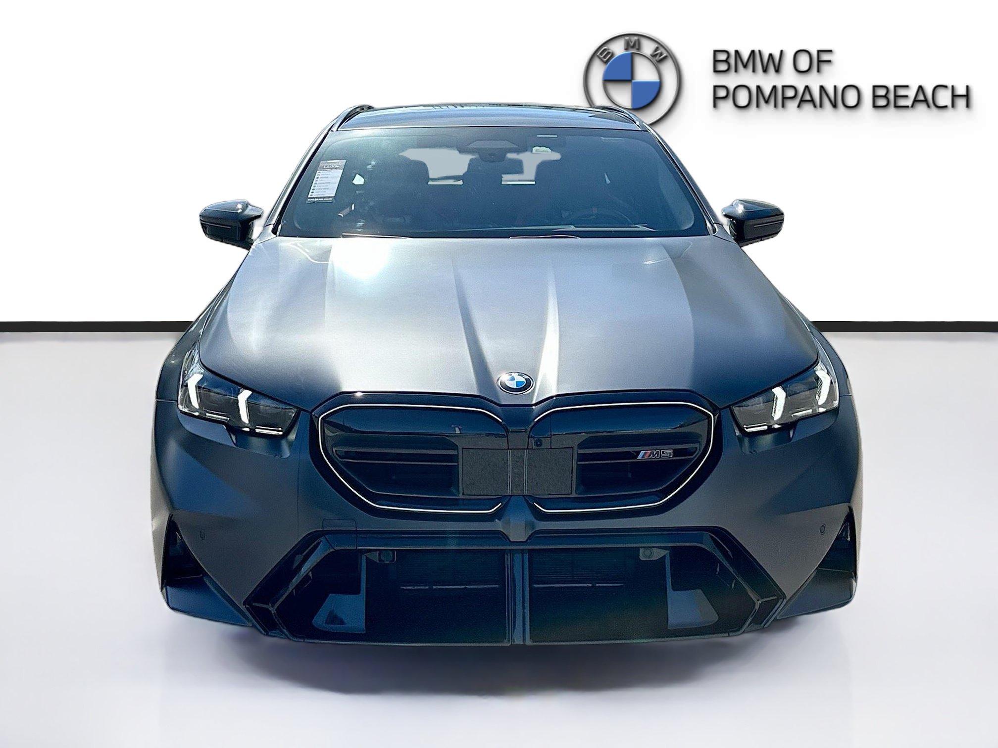 Used 2025 BMW M5 Touring AWD/4WD image 2