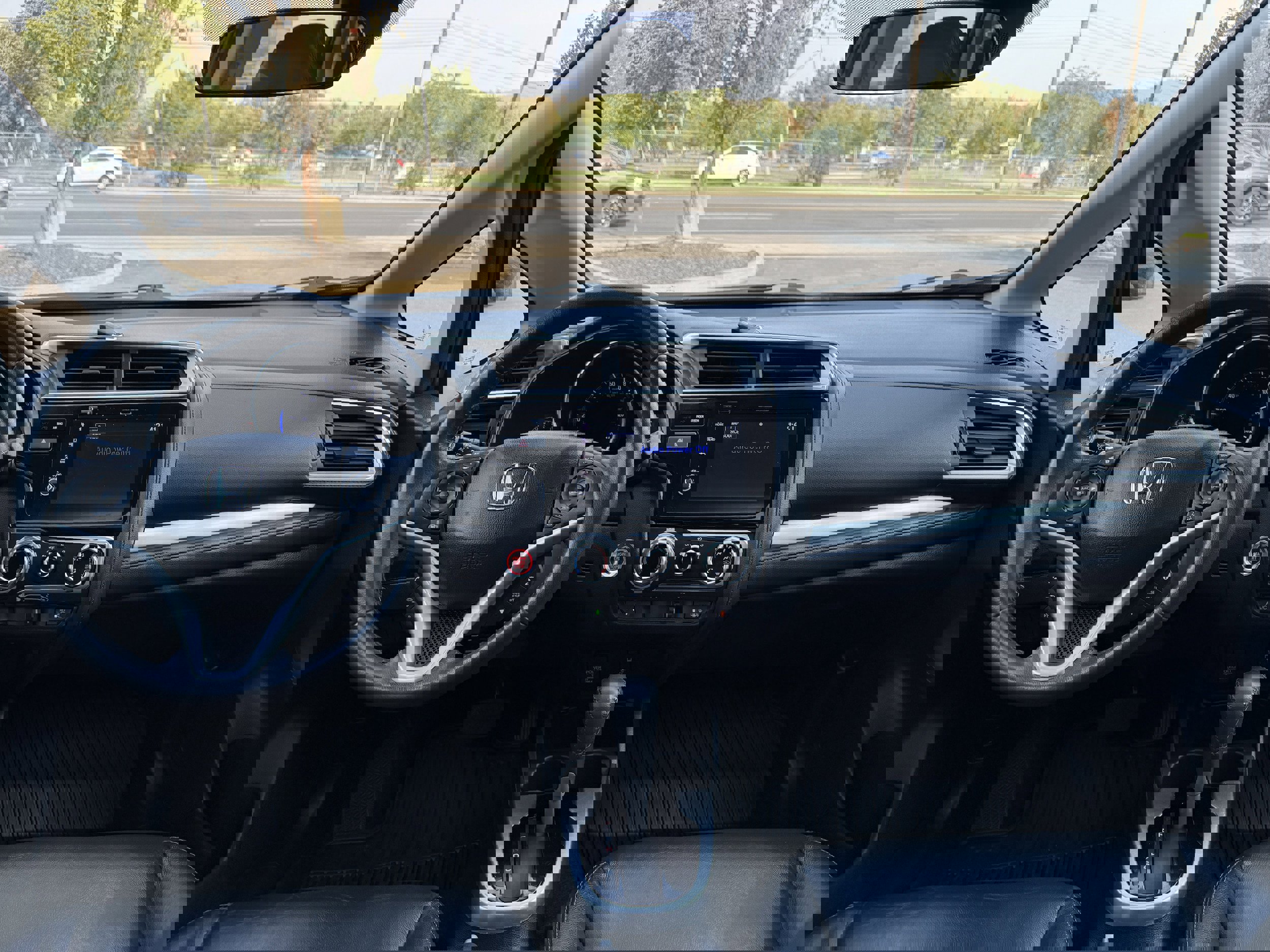 Used 2018 Honda Fit EX-L image 39