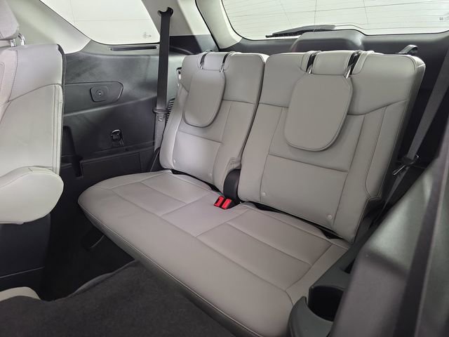 Used 2026 Ford Explorer Active w/ Active Comfort Package AWD/4WD image 19