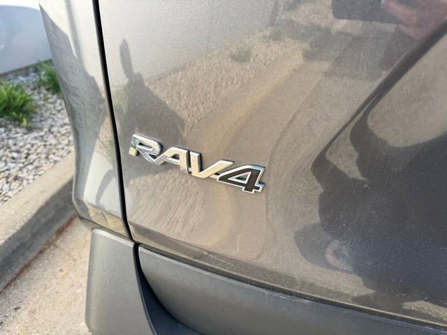 Certified 2022 Toyota RAV4 XLE AWD/4WD image 40
