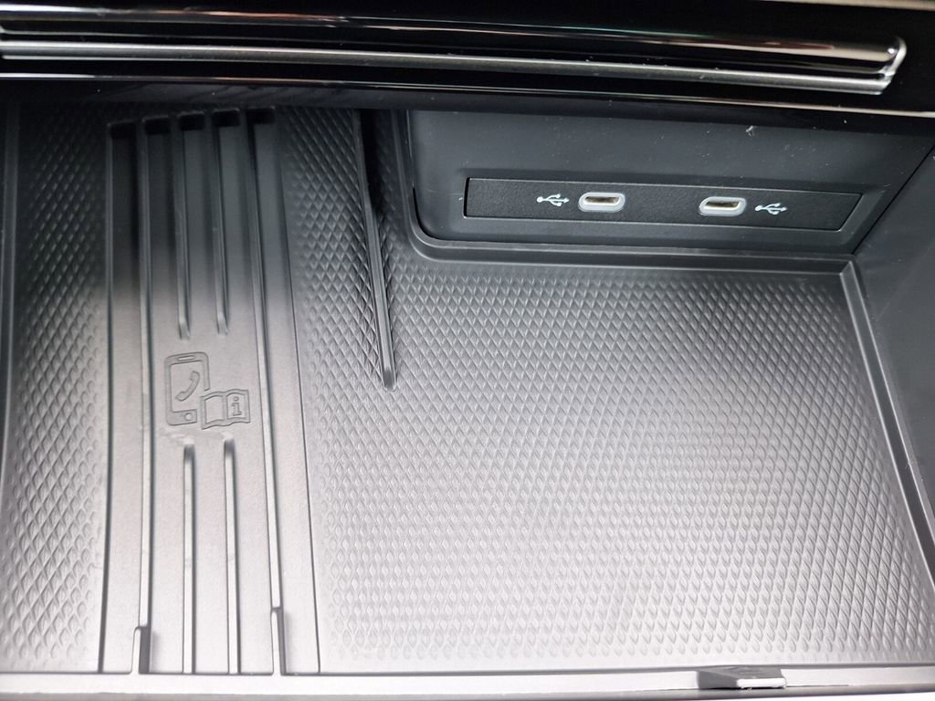 New 2026 Volkswagen Atlas SEL Premium R-Line image 17