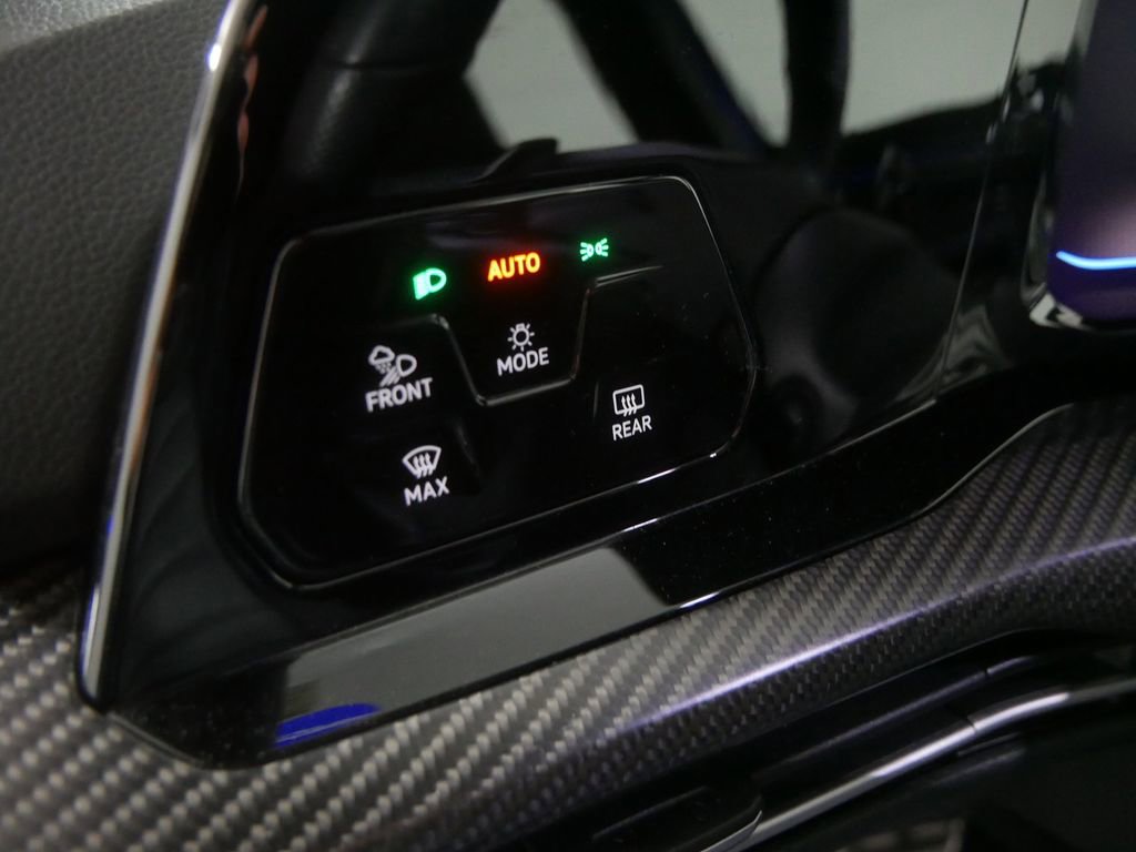 Used 2024 Volkswagen Golf R AWD/4WD image 20