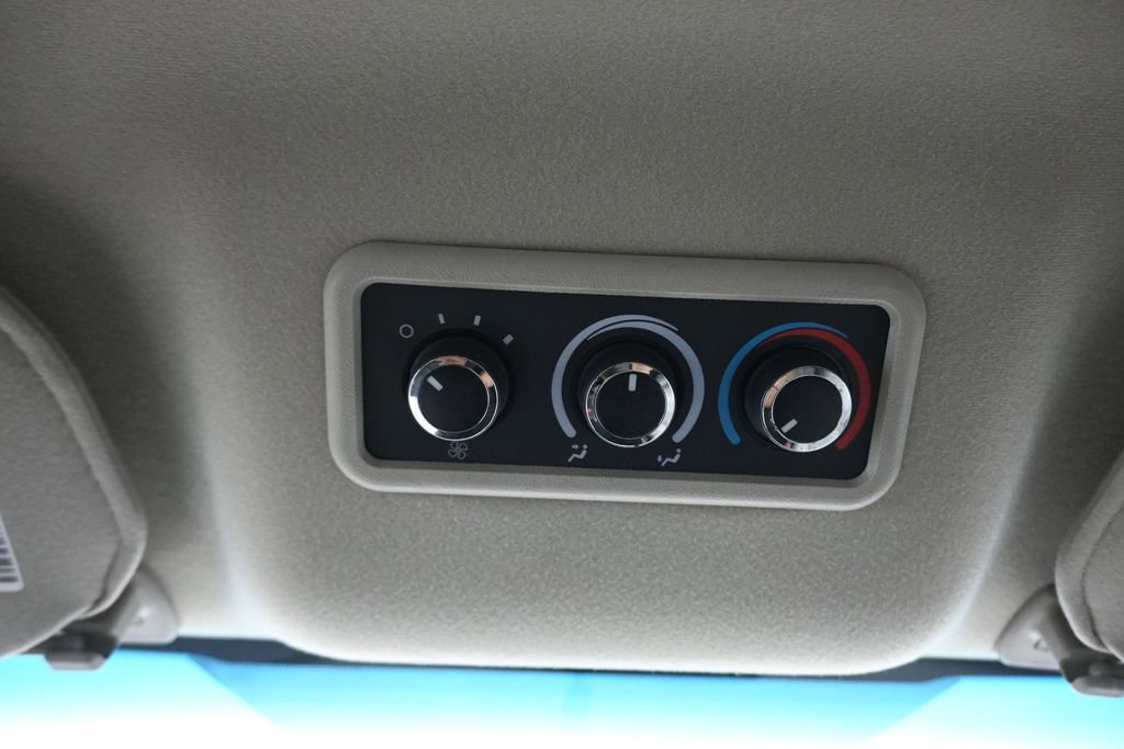 Used 2017 Chevrolet Express 3500 LT w/ LT Preferred Equipment Group RWD image 21