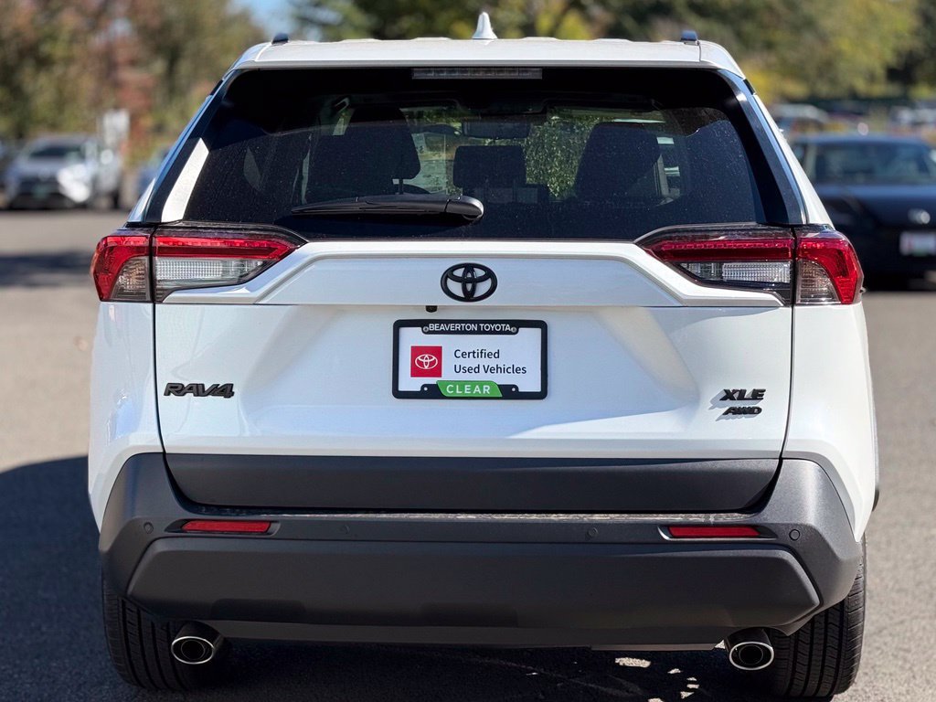 Used 2025 Toyota RAV4 XLE Premium w/ Weather Package AWD/4WD image 4