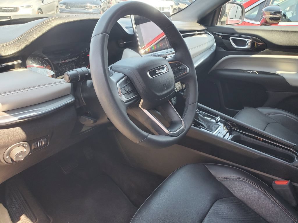 Used 2023 Jeep Compass Limited AWD/4WD image 9