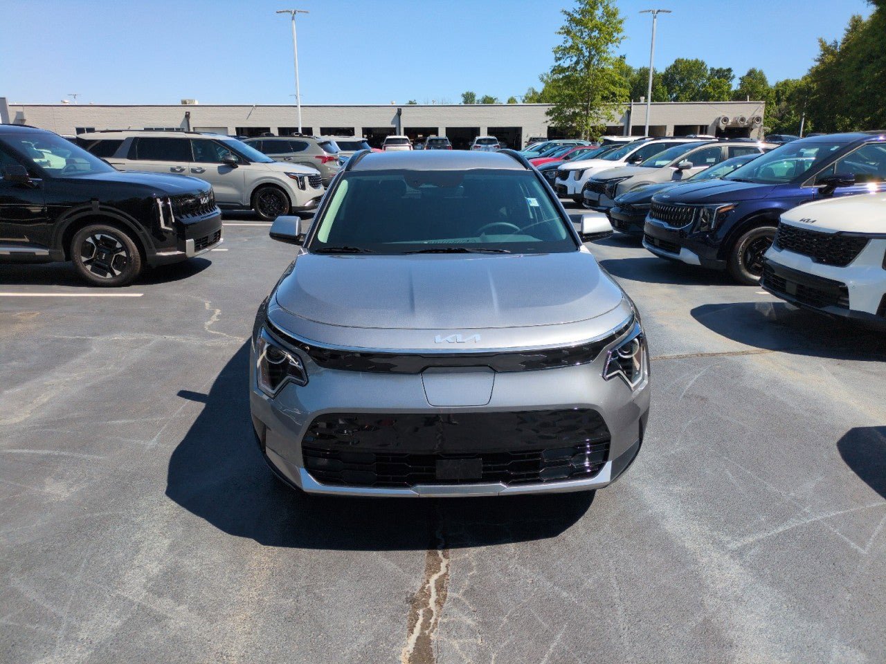 New 2026 Kia Niro Wind FWD image 2