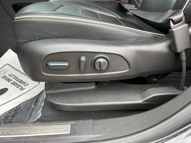 Used 2023 GMC Acadia Denali w/ Denali Ultimate Package AWD/4WD image 16