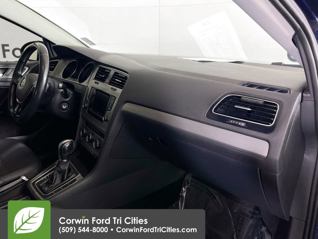 Used 2015 Volkswagen Golf S FWD image 28