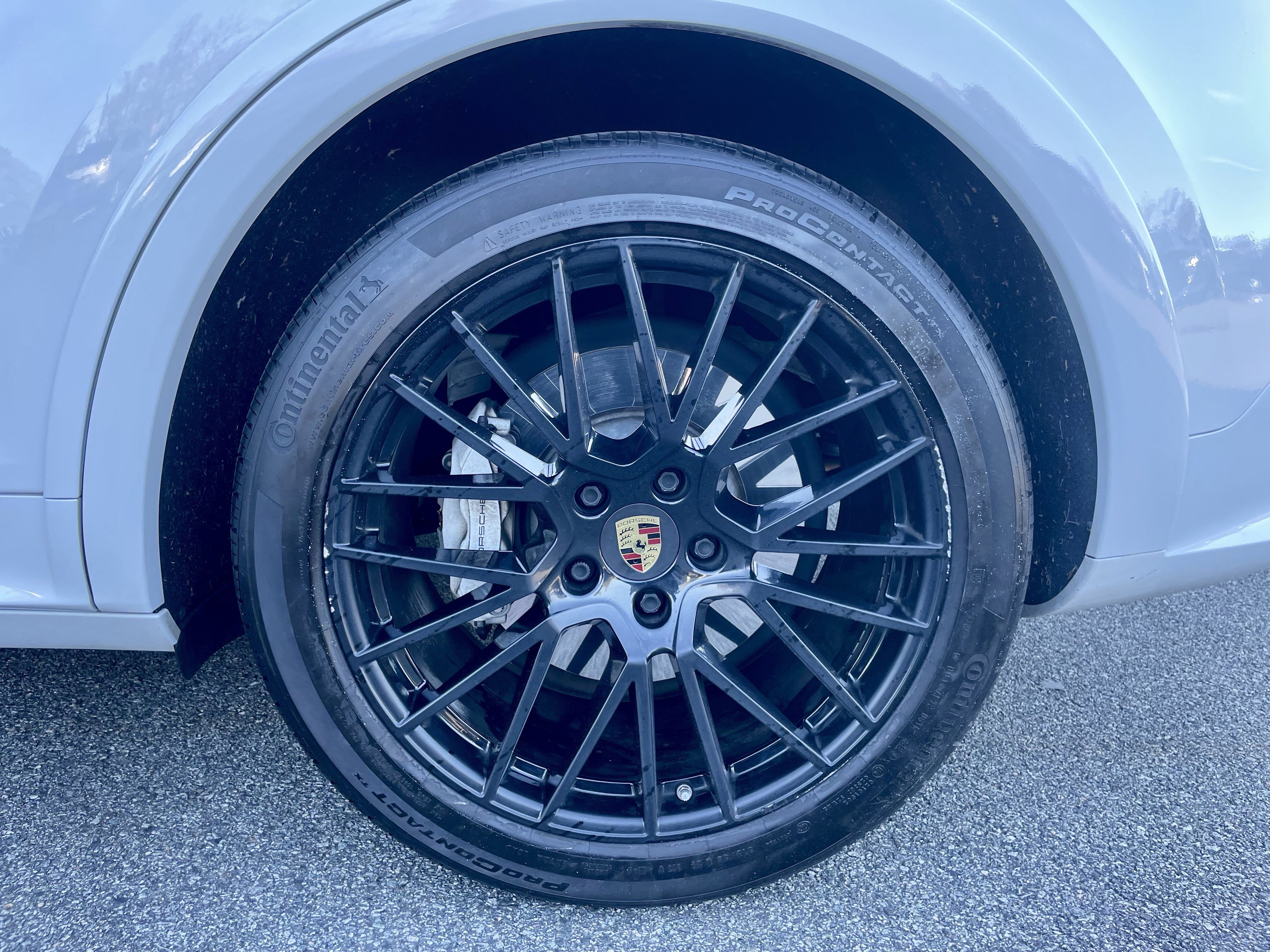 Used 2021 Porsche Cayenne Turbo image 10