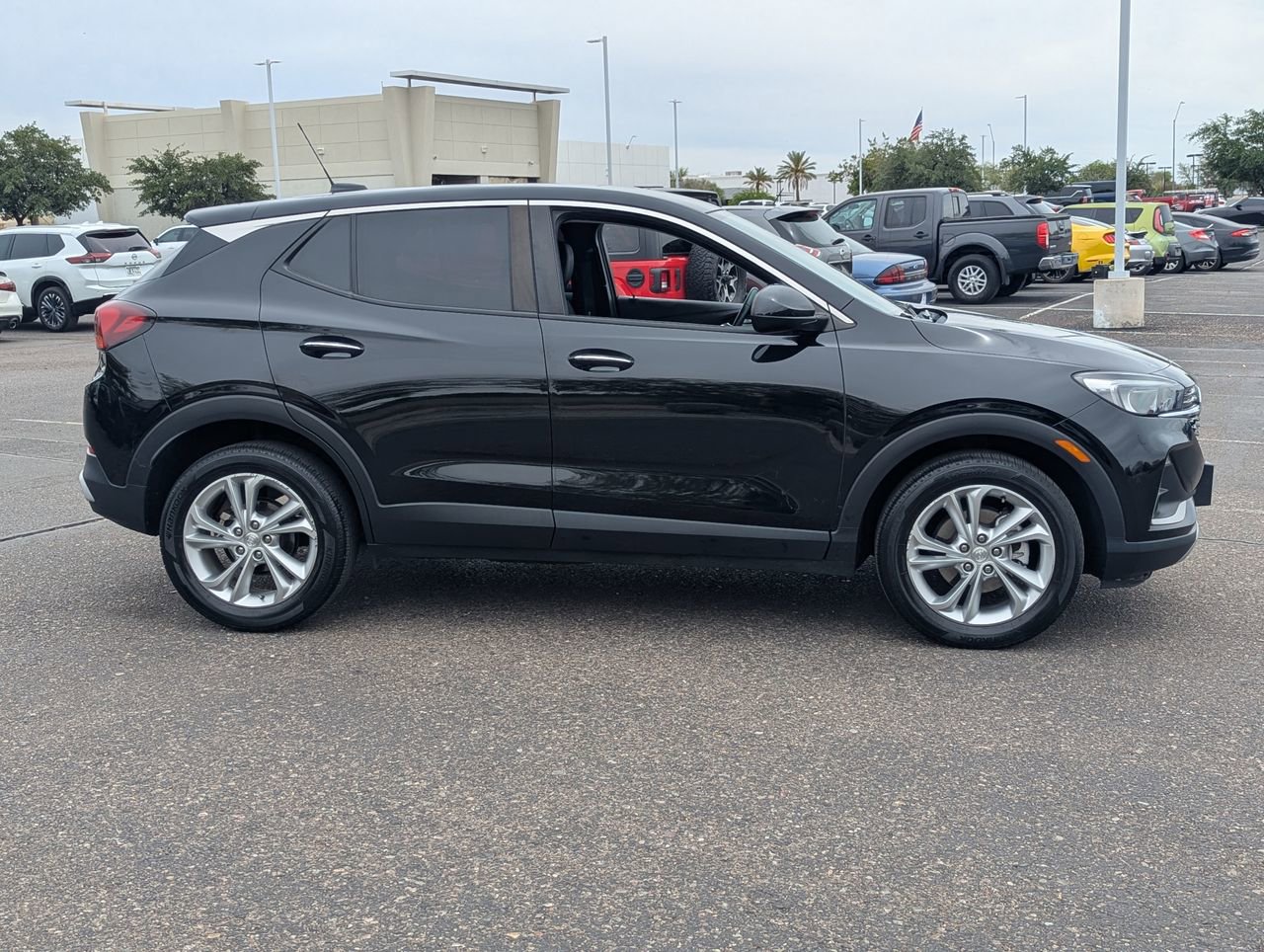 Used 2023 Buick Encore GX Preferred FWD image 7