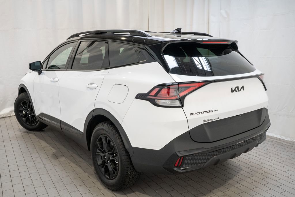 Certified 2025 Kia Sportage X-Pro image 3