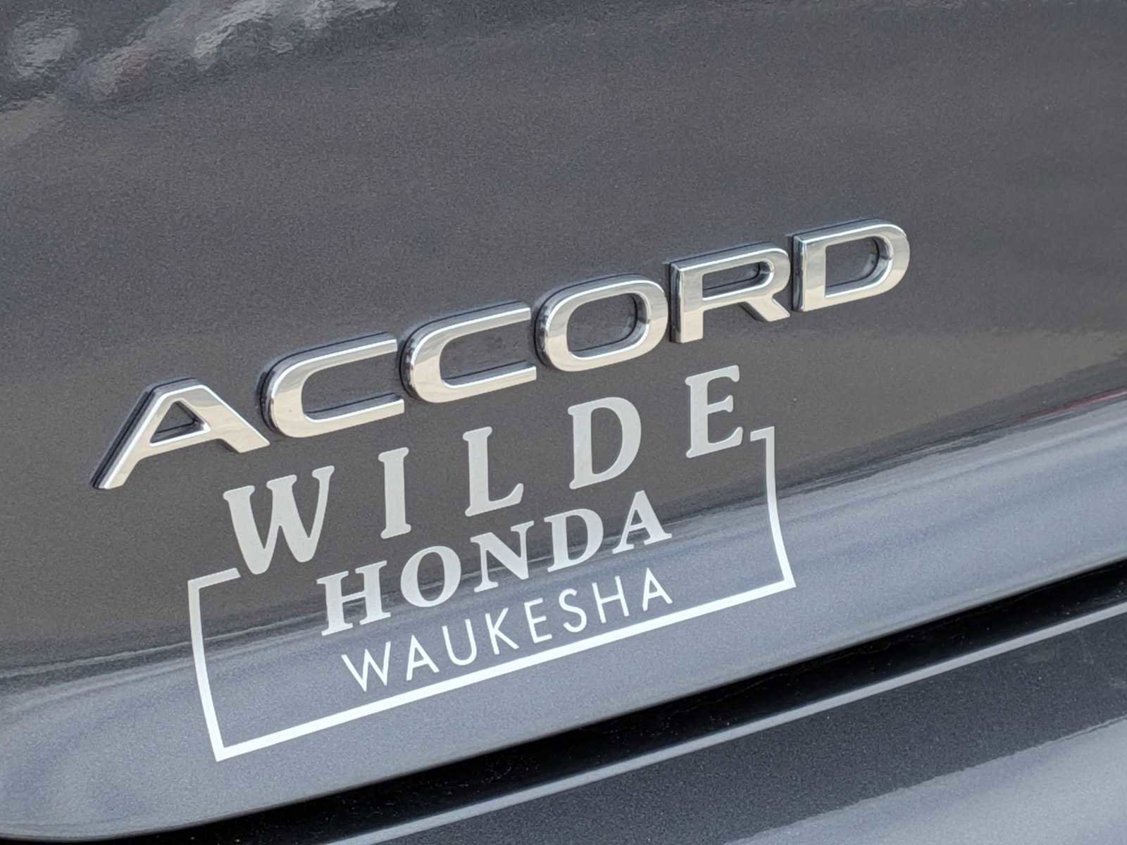 Used 2025 Honda Accord SE image 11