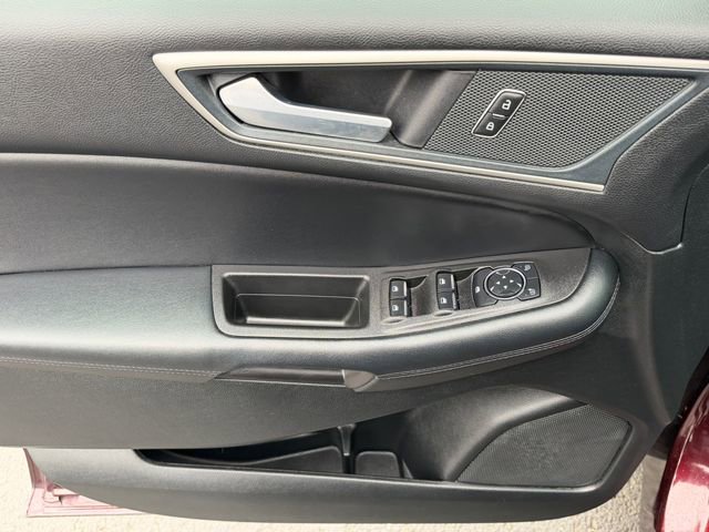 Used 2024 Ford Edge SEL w/ Convenience Package image 14