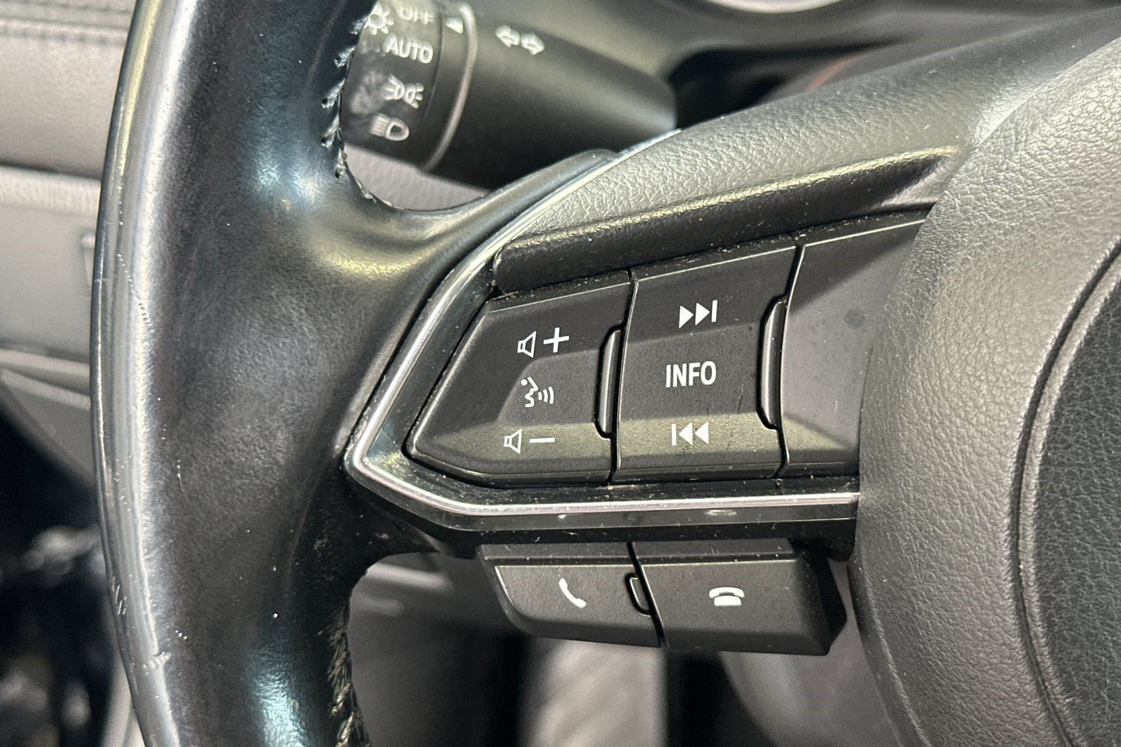 Used 2017 MAZDA MAZDA6 Touring FWD image 29