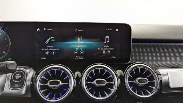 Used 2021 Mercedes-Benz GLB 250 w/ Premium Package image 27