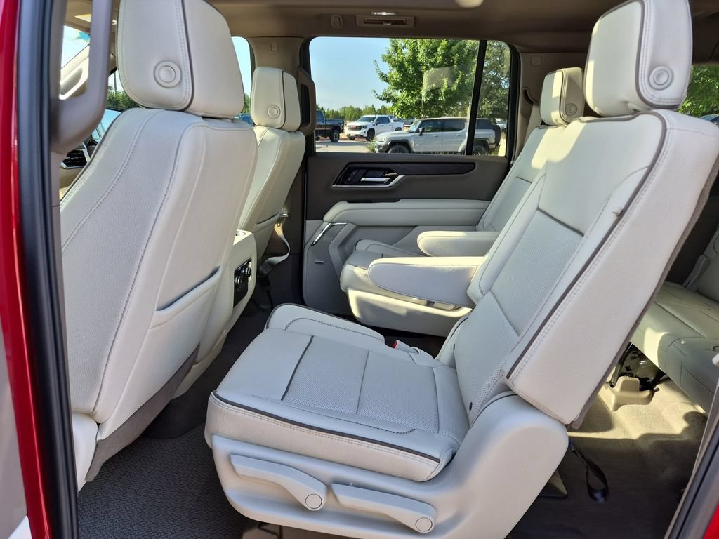 New 2026 GMC Yukon XL Denali w/ Sun & Power Step Package AWD/4WD image 35