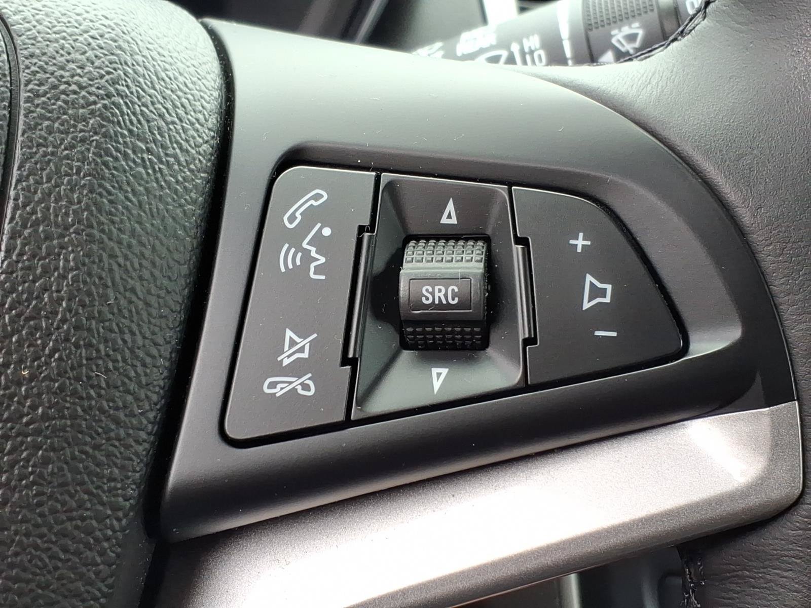 Used 2019 Chevrolet Trax LT w/ LT Convenience Package FWD image 25