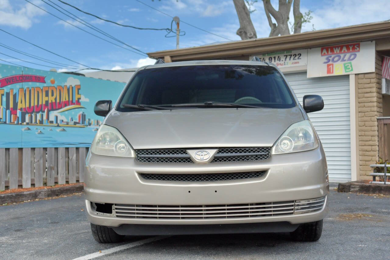 Used 2005 Toyota Sienna LE FWD image 3