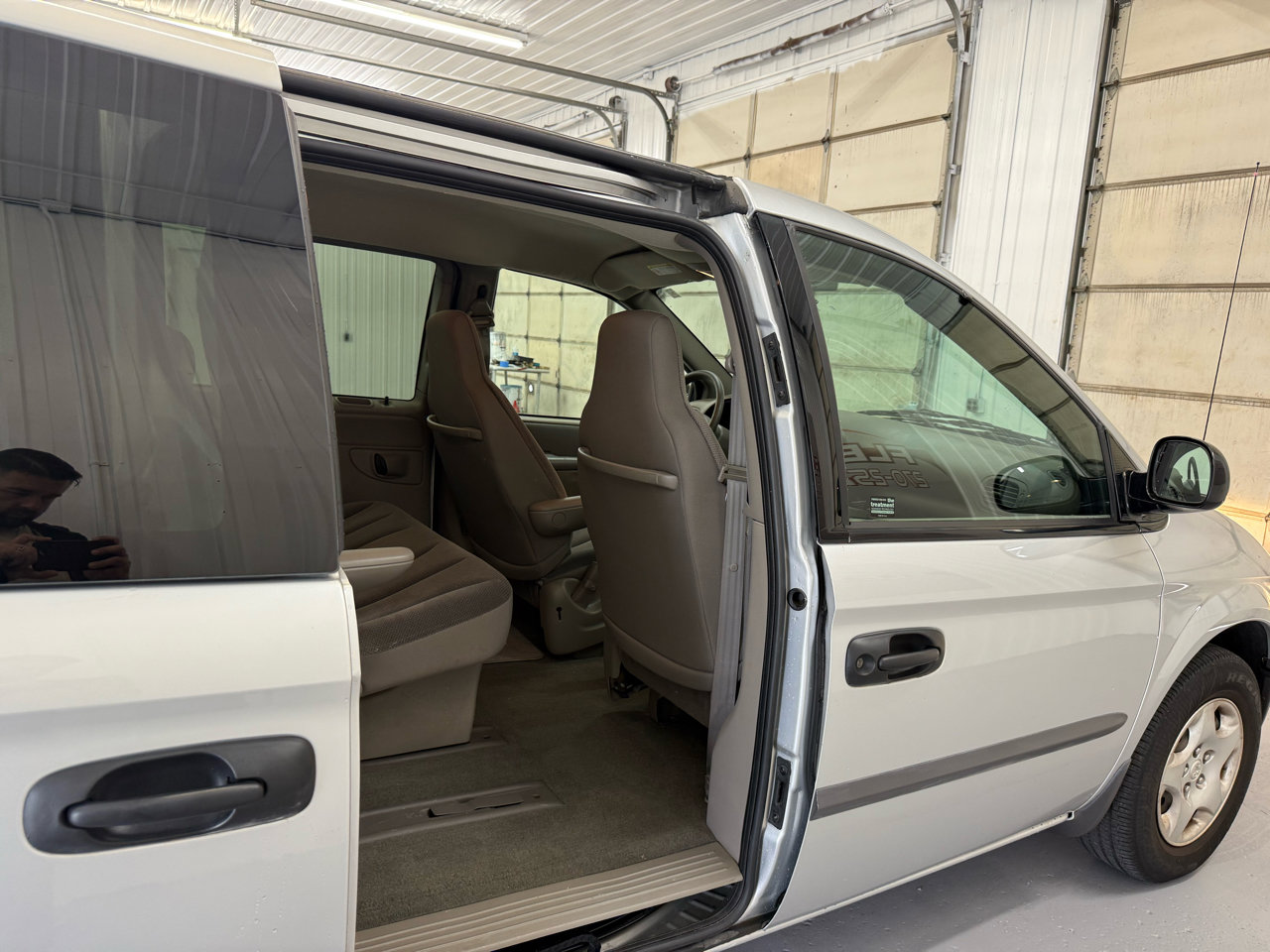 Used 2002 Dodge Caravan SE image 56