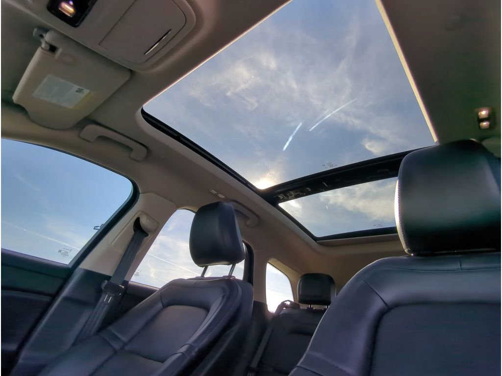 Used 2023 Lincoln Corsair Reserve w/ Equipment Group 201A image 21