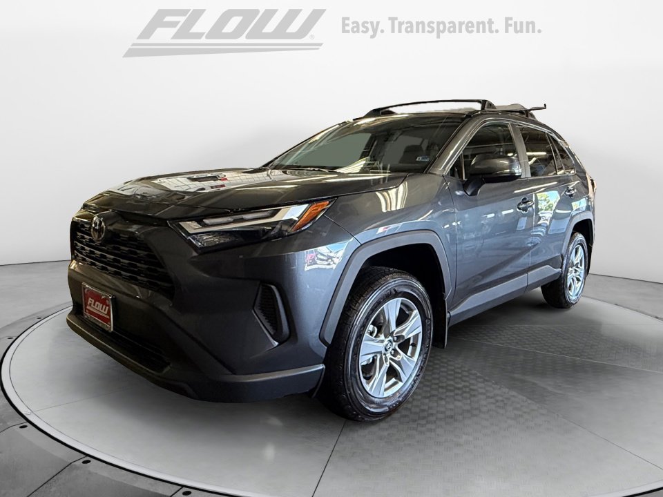 Used 2025 Toyota RAV4 XLE w/ Convenience Package AWD/4WD image 4