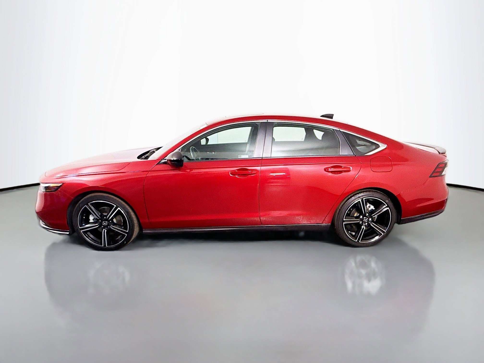 Used 2023 Honda Accord Sport image 6