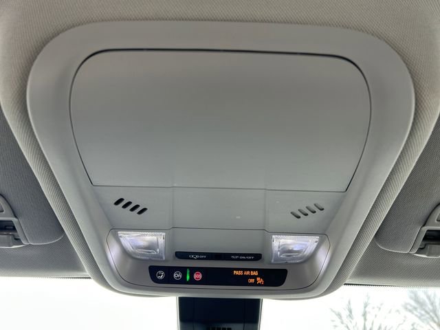 Used 2021 Chevrolet Equinox LS image 25