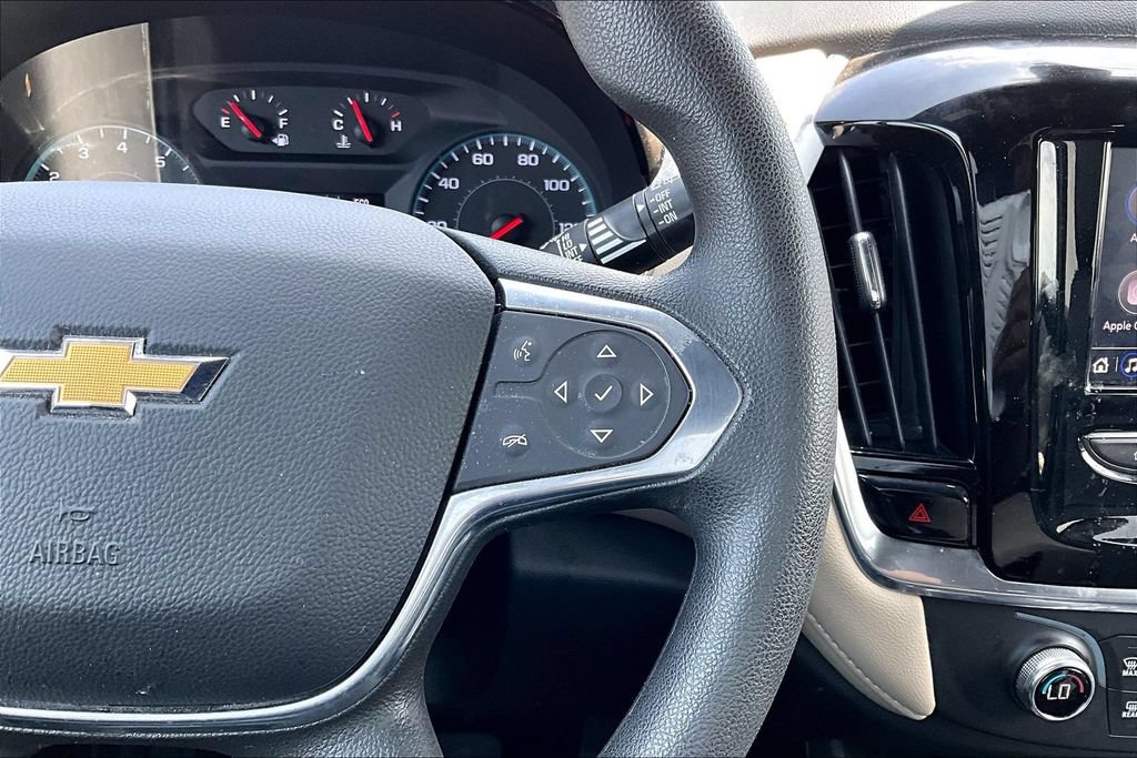 Used 2023 Chevrolet Traverse LS w/ Safety Package FWD image 17
